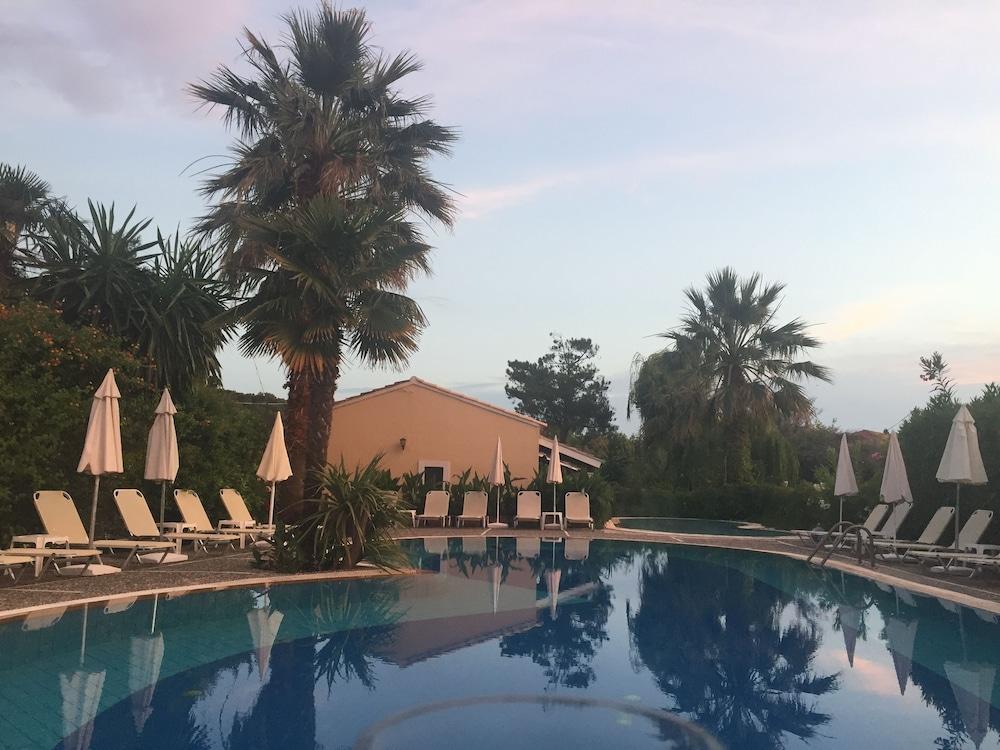Ilena Hotel 아카라비 외부 사진