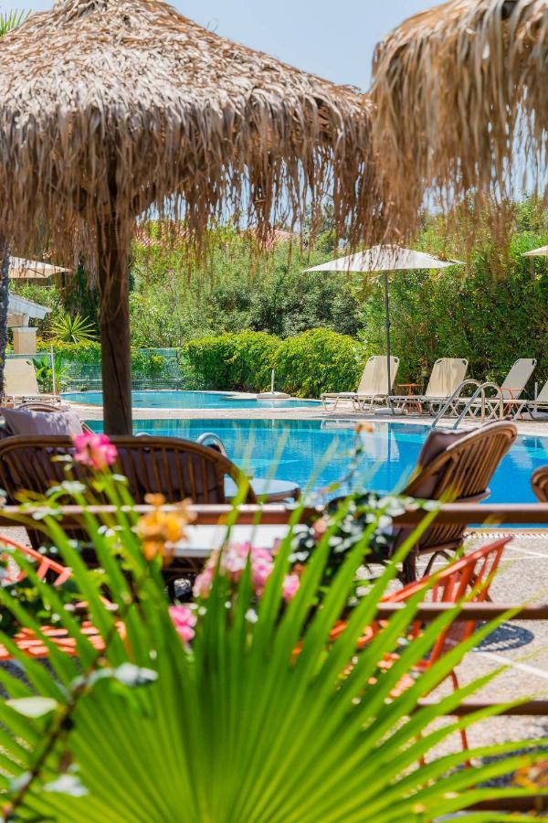 Ilena Hotel 아카라비 외부 사진