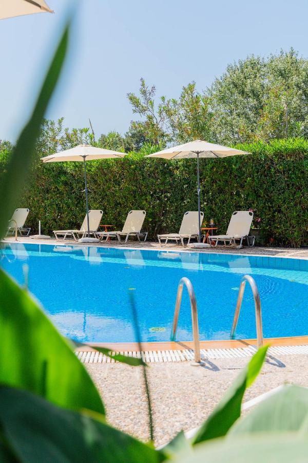 Ilena Hotel 아카라비 외부 사진